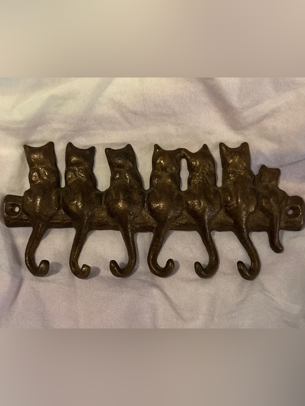 Like New Solid Cast Metal Bronze 6 Cat Tails Hooks Key Holder Jewelry Wall Mount